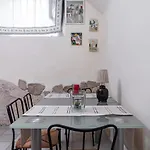 University And San Marco Cozy Apartment